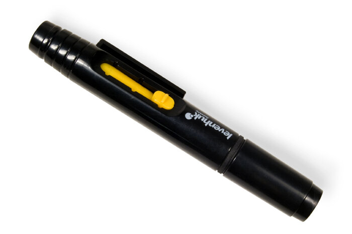 Карандаш чистящий Levenhuk Cleaning Pen LP10